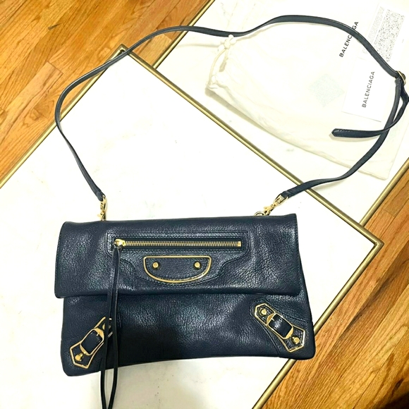 Classic edge envelope strap clutch leather bag! - Picture 4 of 13